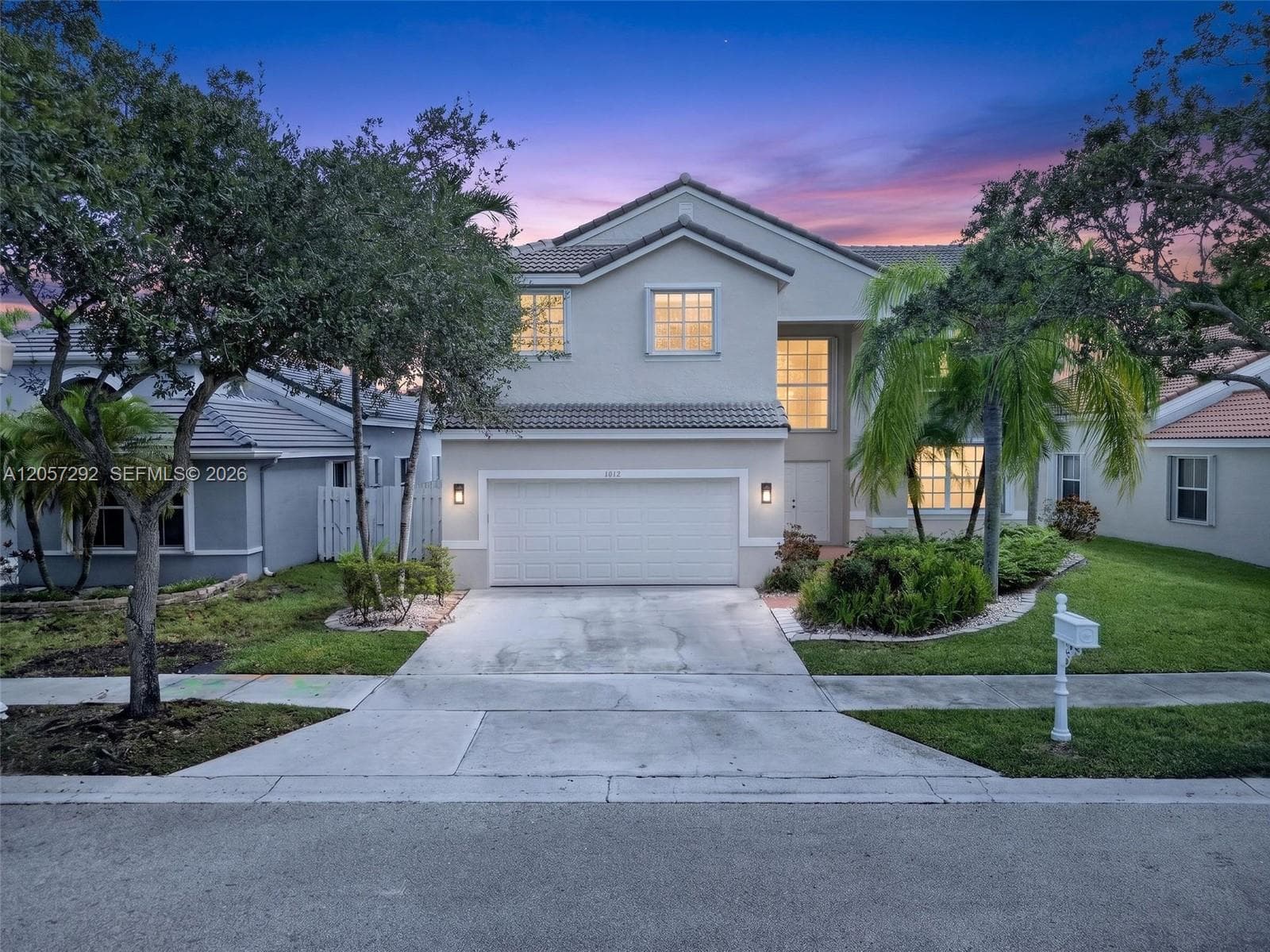 Single-family home at 1012 Cedar Falls Dr, Weston — photo 1