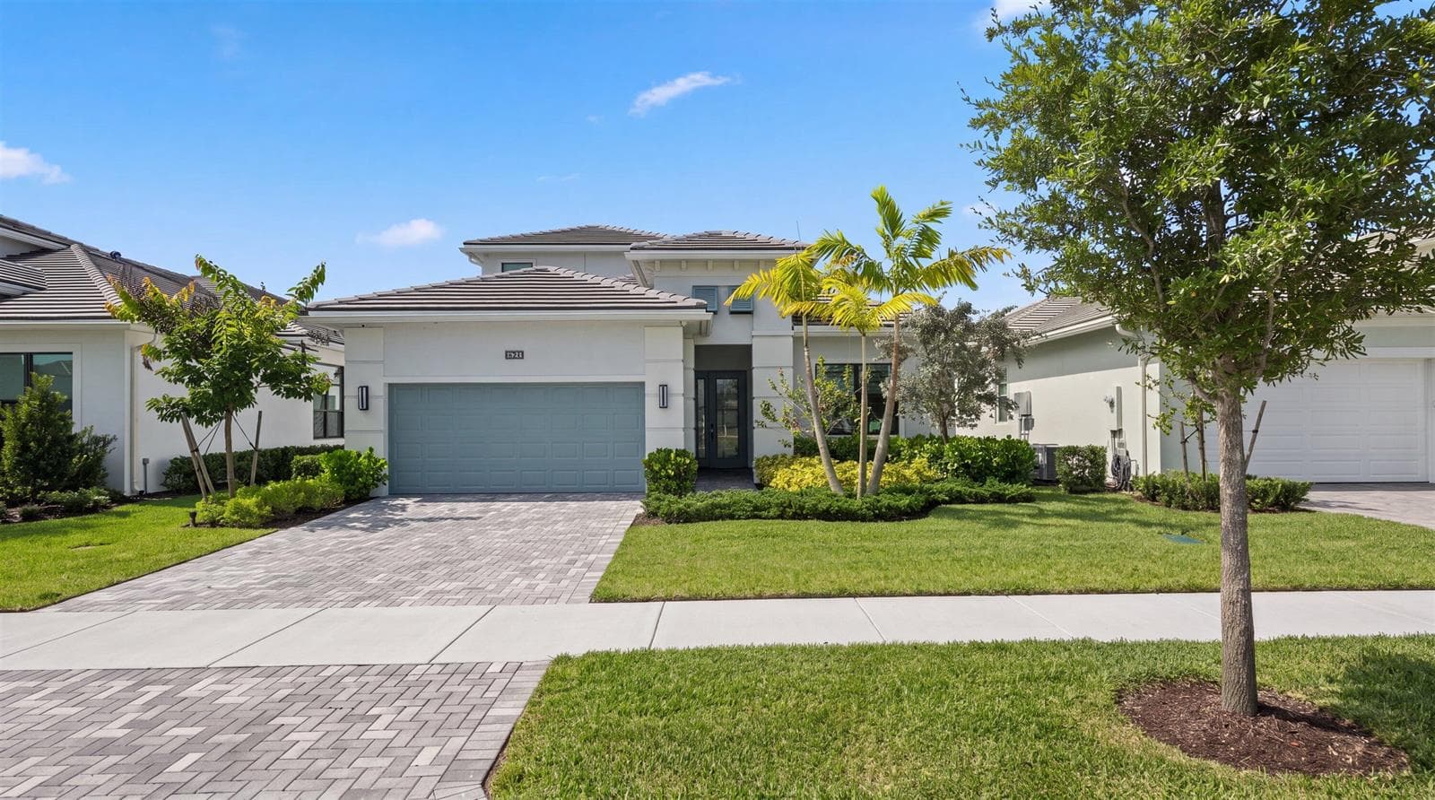 Single-family home at 15664 Merritt Drive, Westlake, FL