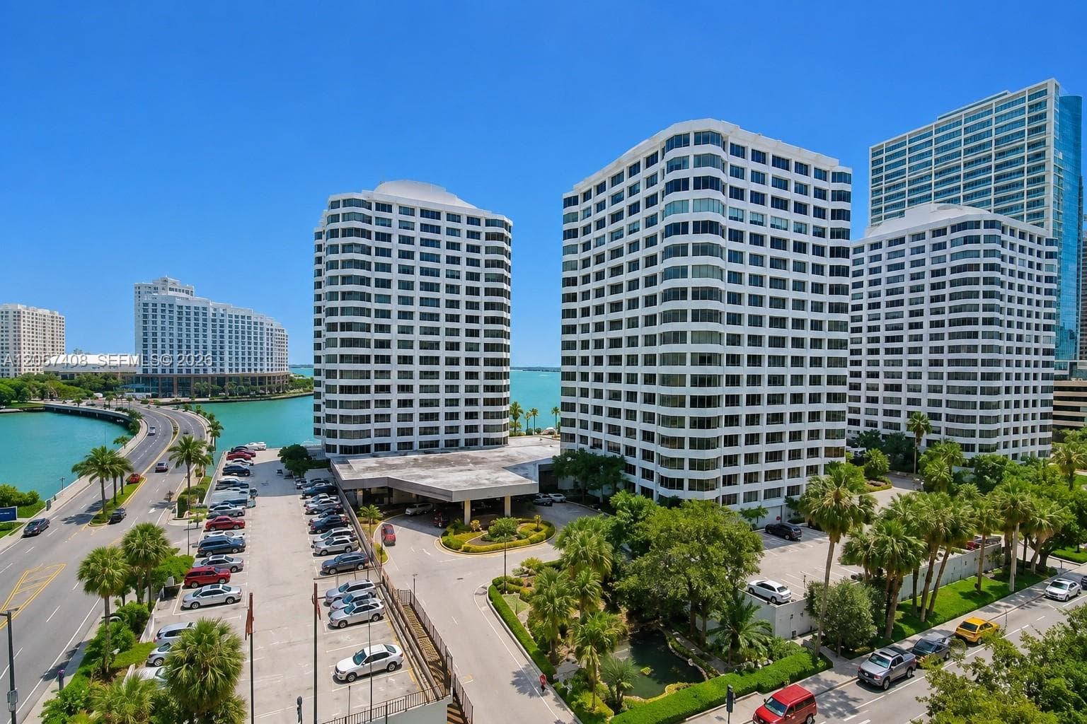 Condo en 825 Brickell Bay Dr, Miami — foto 1