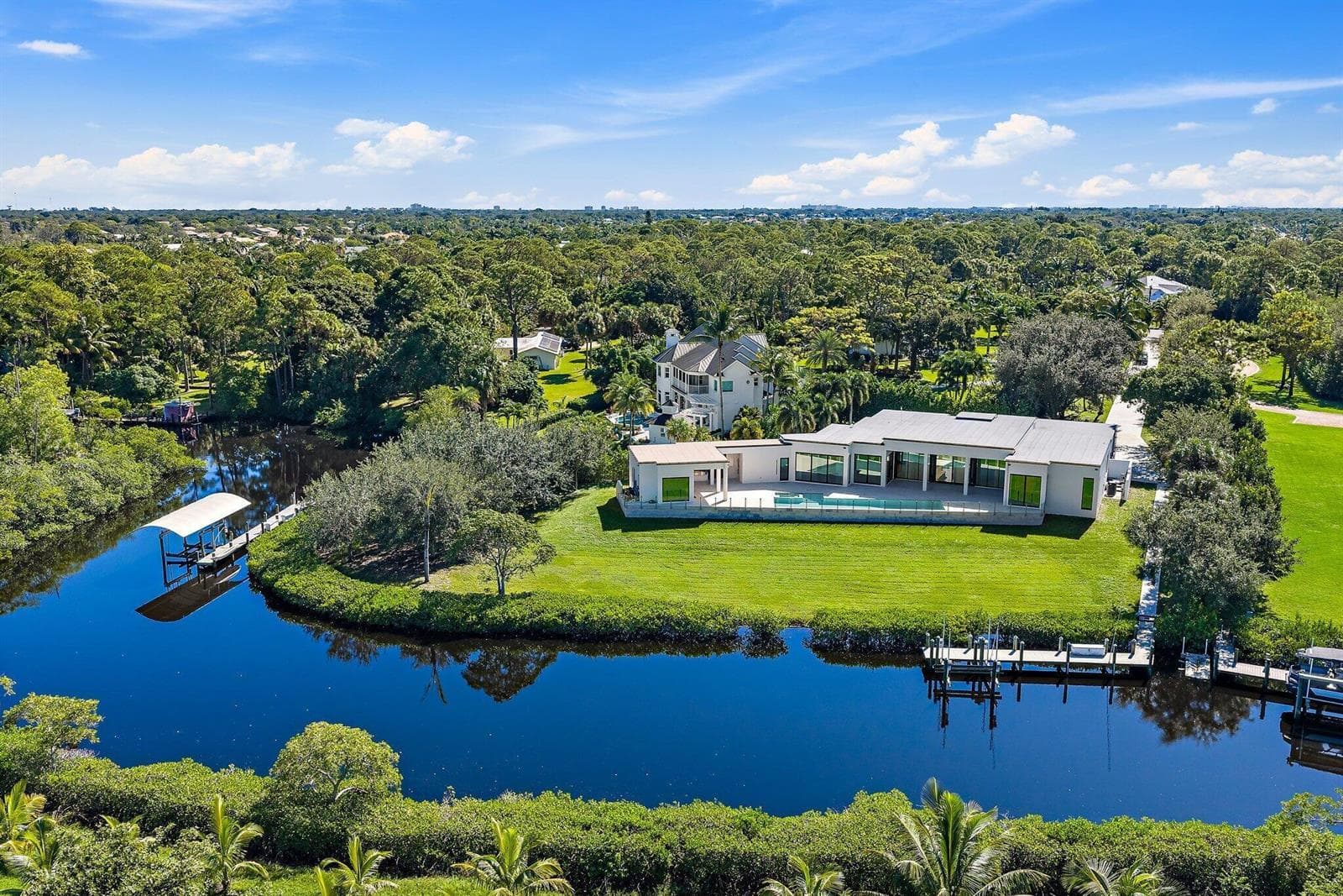 Single-family home at 8309 SE RIVERS EDGE Street, Jupiter, FL