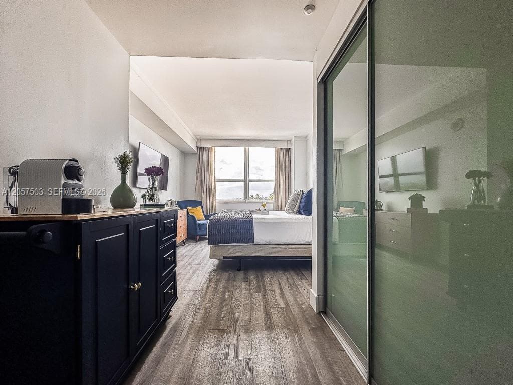 Condo at 2889 Mcfarlane Rd, Miami — photo 3