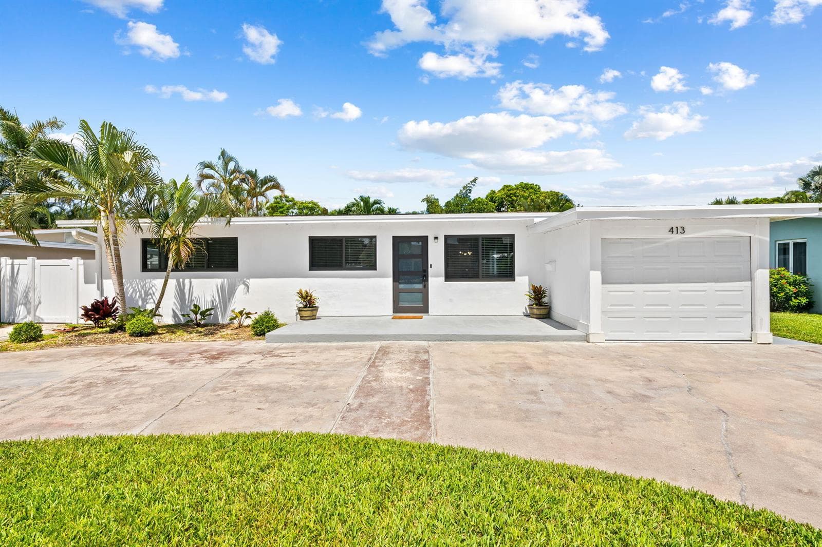 Single-family home at 413 NE 25th Avenue, Pompano Beach, FL