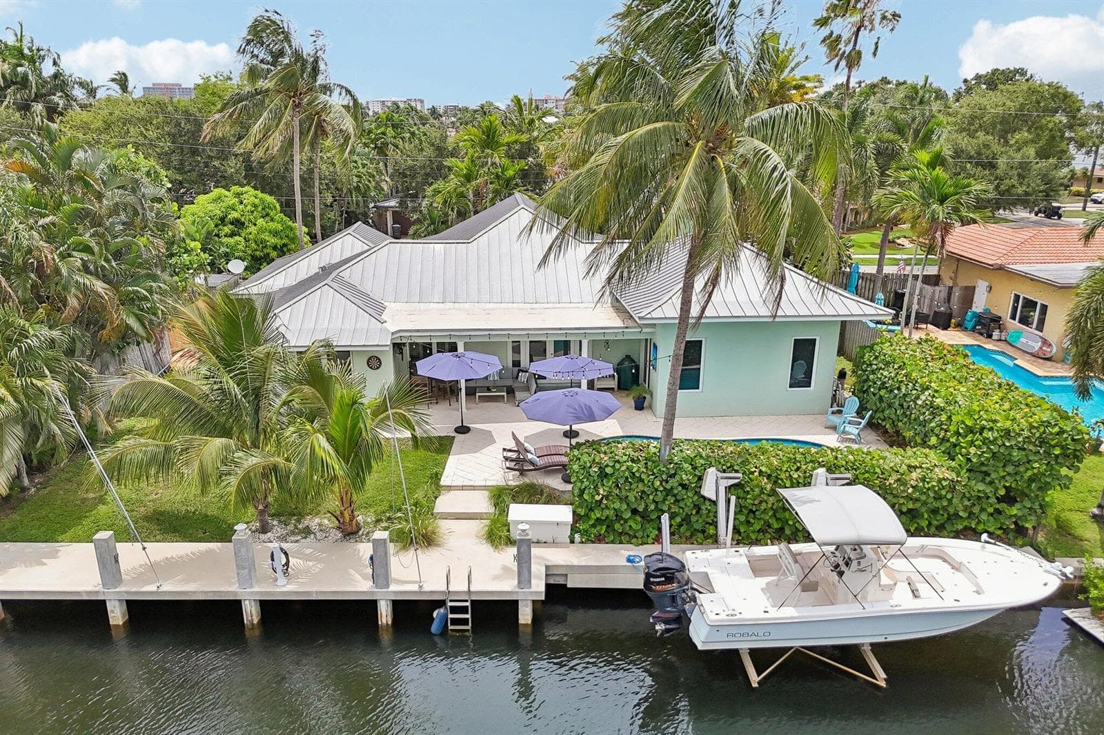 Single-family home at 4911 NE 25TH Avenue, Lighthouse Point, FL