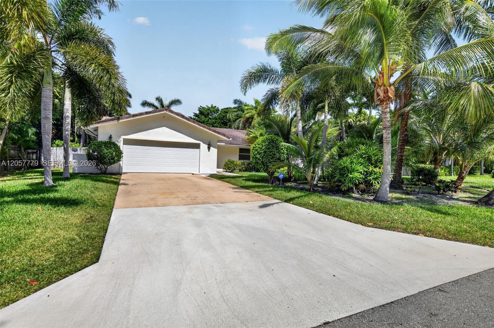 Single-family home at 731 NW 4th Ct, Boca Raton — photo 1