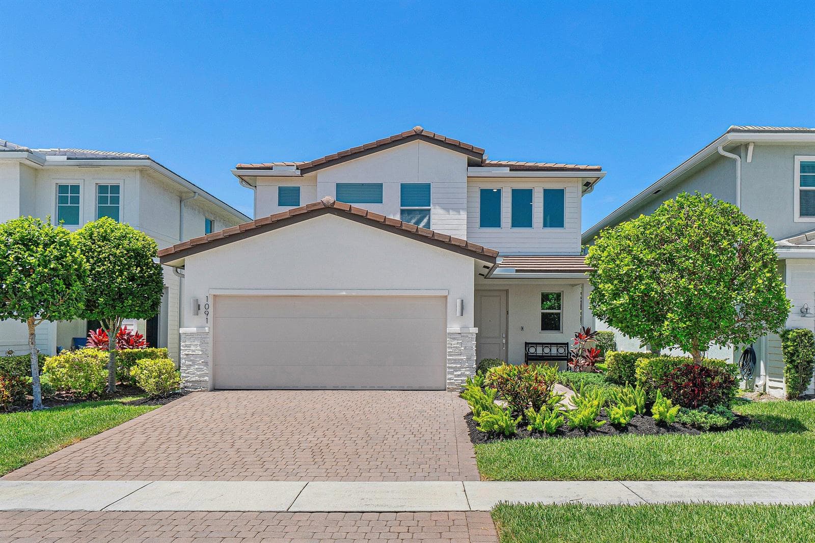 Single-family home at 1091 Verde Court, Deerfield Beach, FL