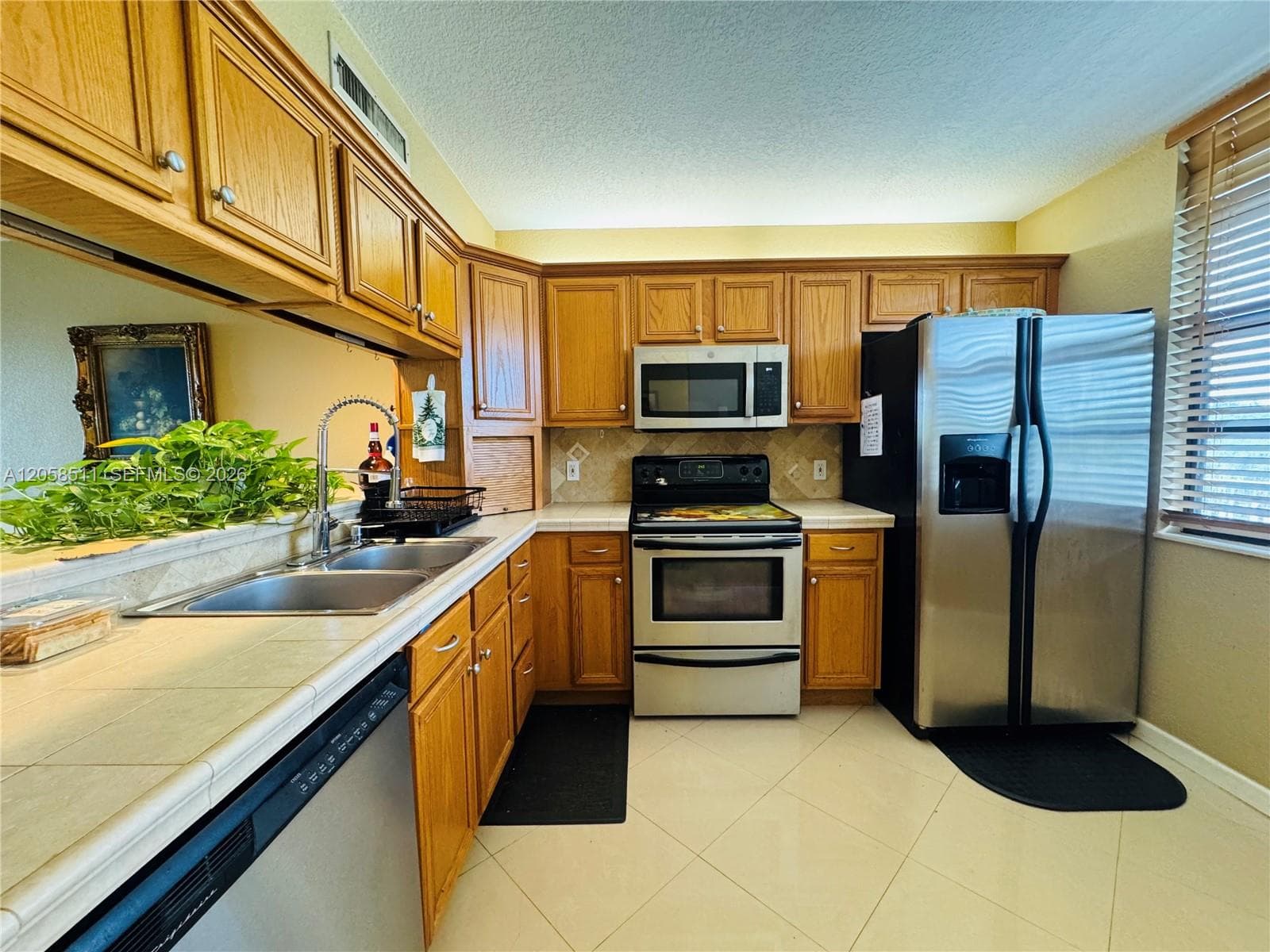 Condo at 1705 Whitehall Dr, Davie, FL