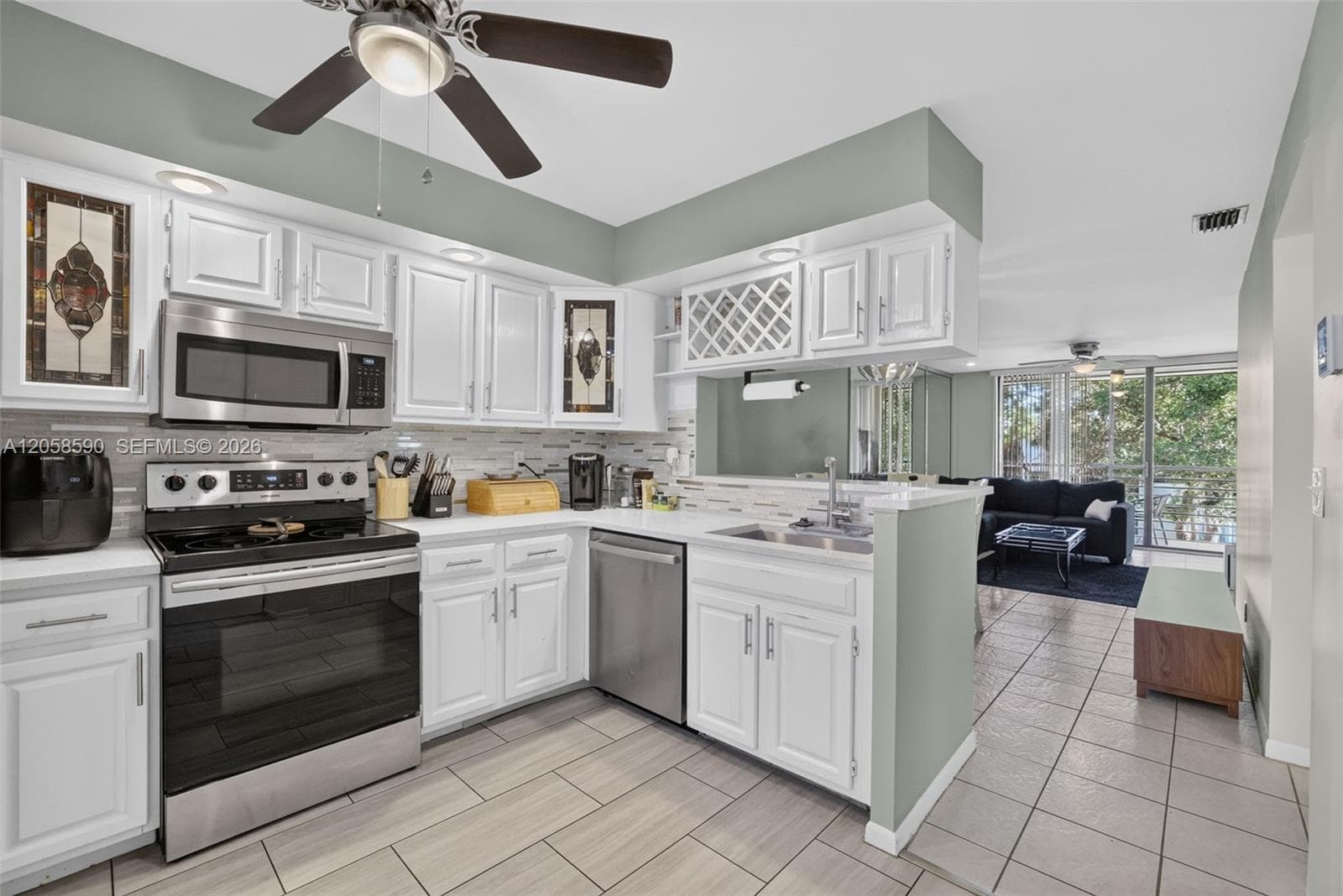 Condo at 7653 NW 79th Ave, Tamarac, FL
