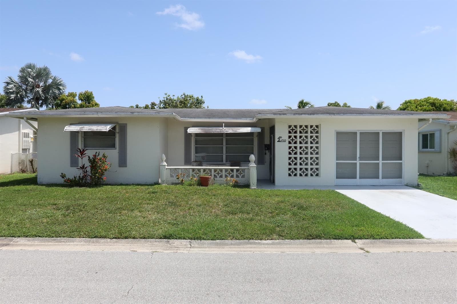 Single-family home at 6920 NW 17TH Street, Margate, FL