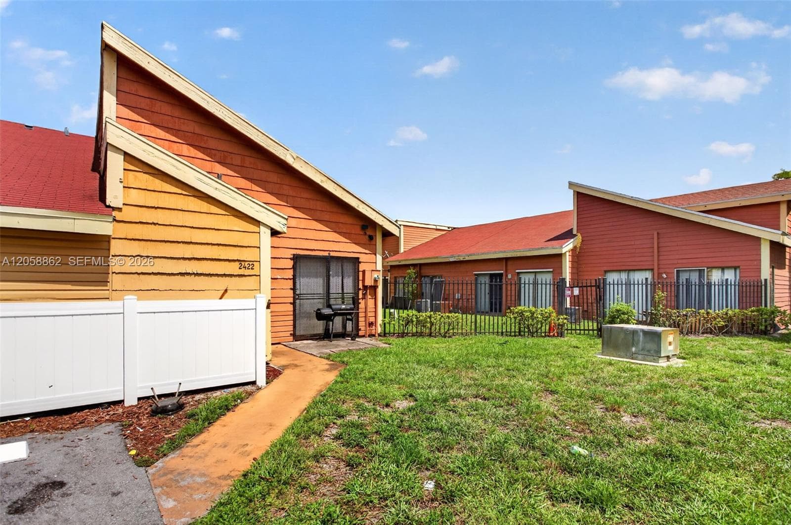 Townhouse at 2422 NW 55th Ter, Lauderhill, FL
