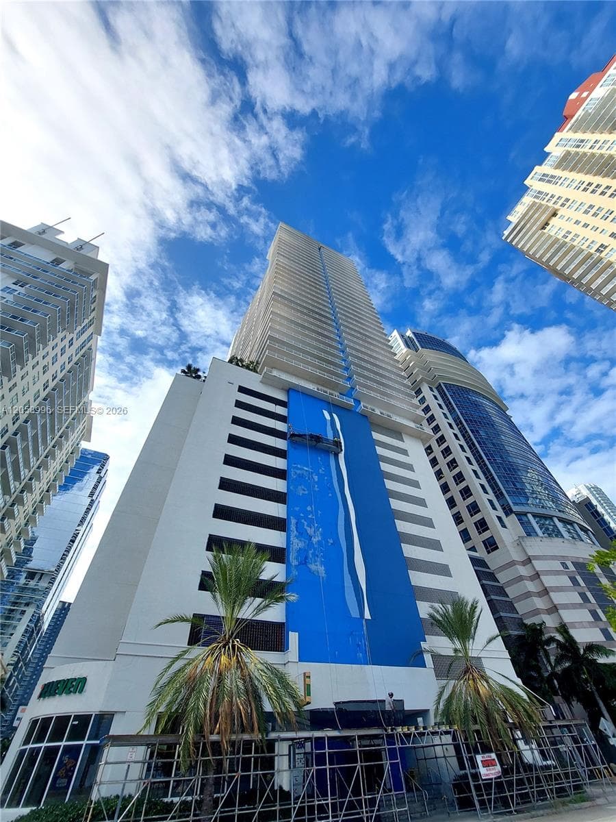 Condo at 1200 Brickell Bay Dr, Miami — photo 1