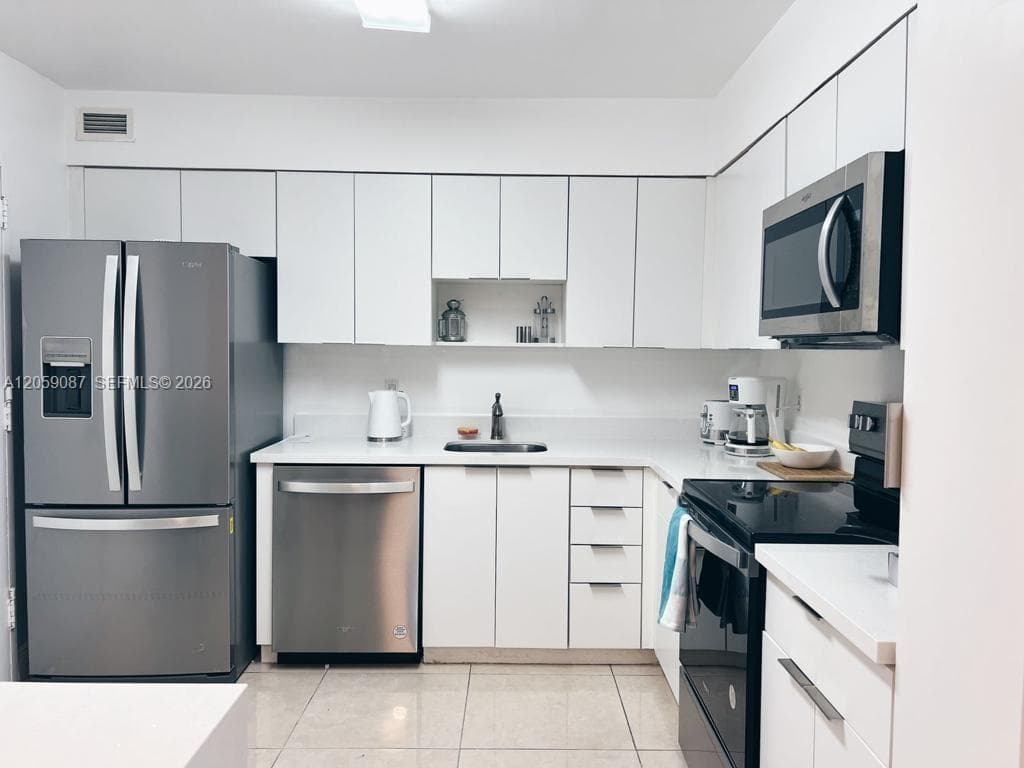 Condo en 5161 Collins Ave, Miami Beach — foto 1