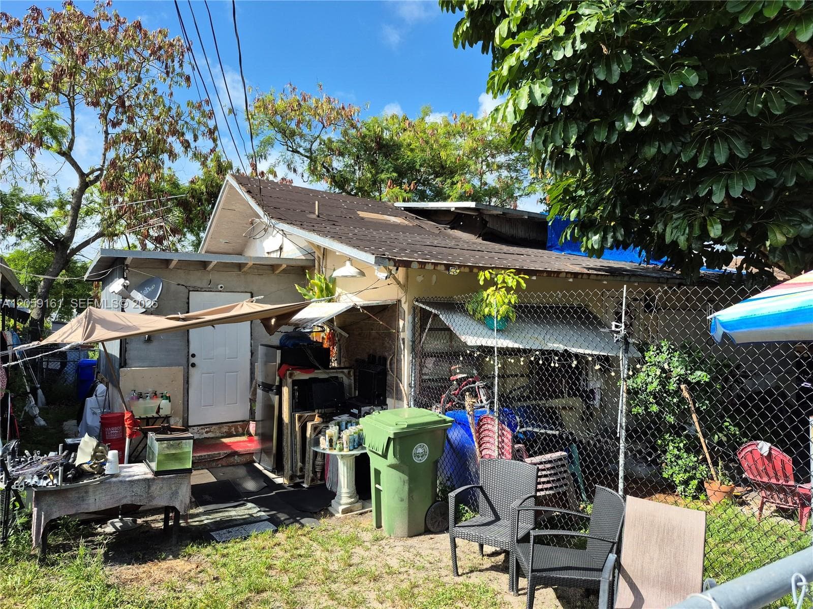 Single-family home at 353 NE 58th St, Miami — photo 2