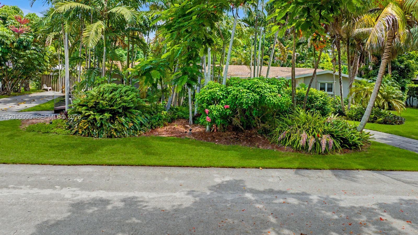 Single-family home at 7331 SW 117th Ter, Pinecrest — photo 2