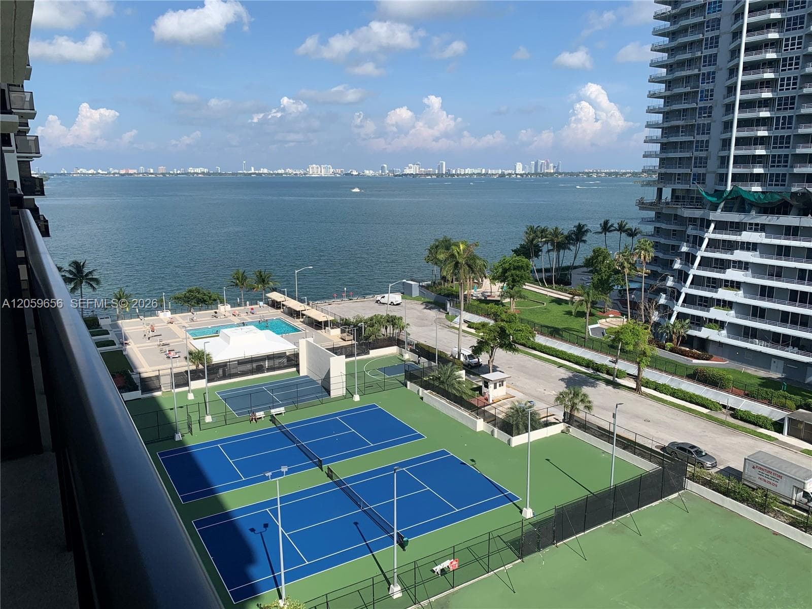 Condo at 600 NE 36th St, Miami — photo 1