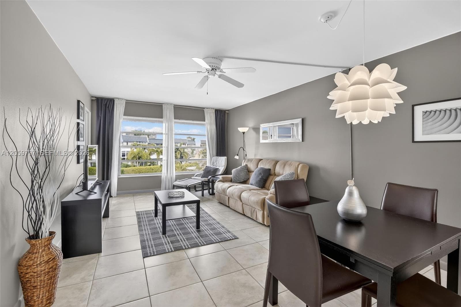 Condo at 7897 Golf Circle Dr, Margate — photo 2
