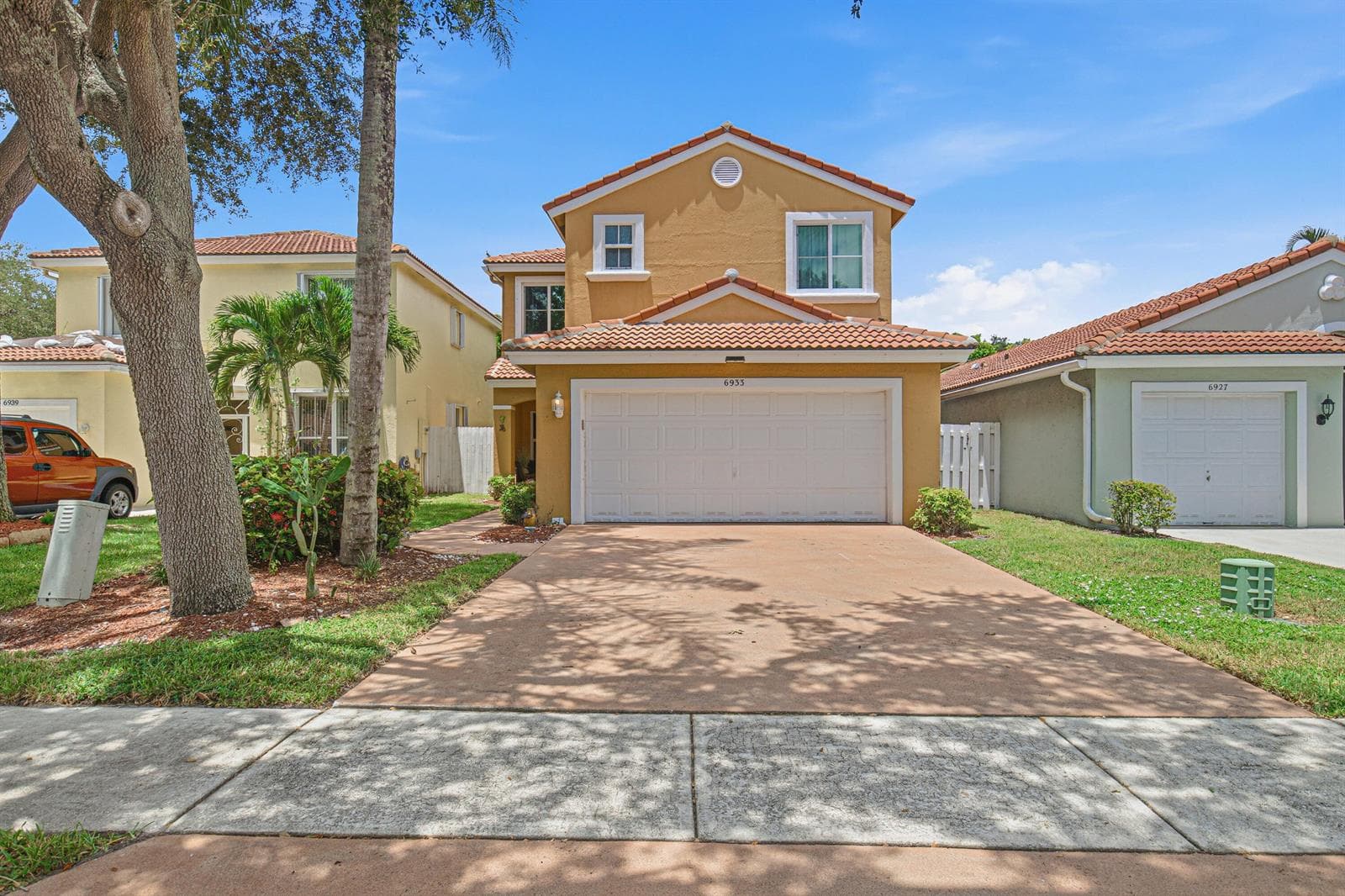 Single-family home at 6933 DESERT INN Terrace, Lake Worth, FL