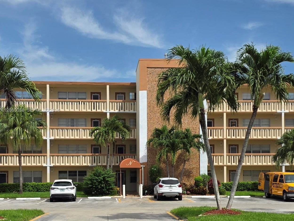 Condo at 1010 Newcastle A, Boca Raton — photo 1