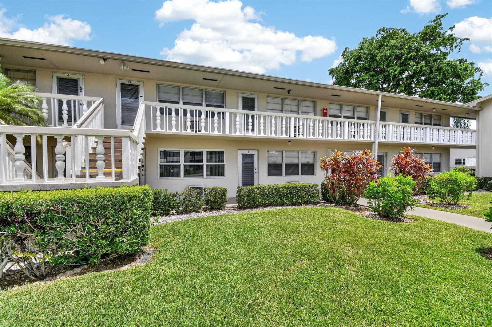 Condo at 16 SUSSEX A, West Palm Beach, FL