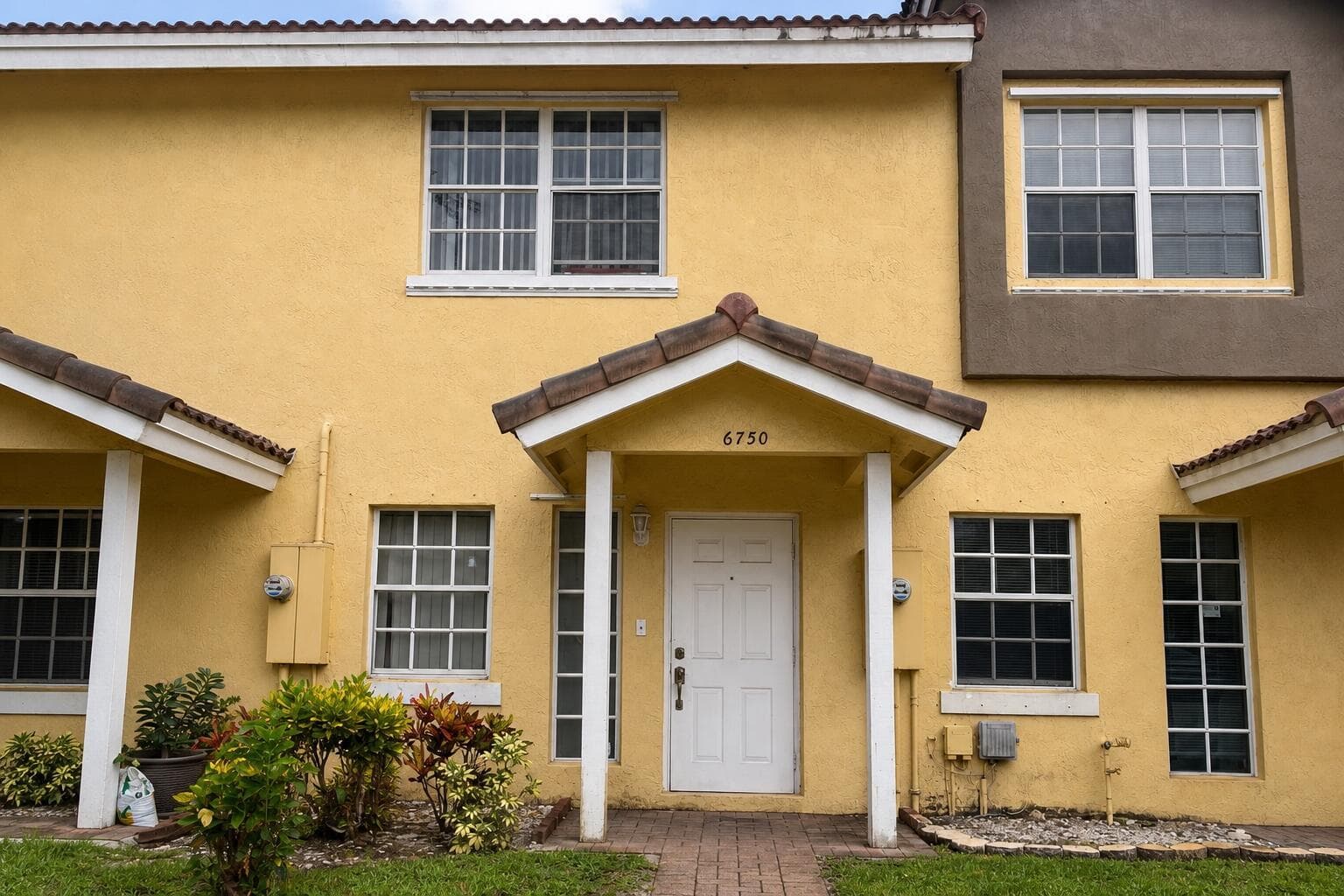 Townhouse at 6750 Sienna Club Drive, Lauderhill, FL