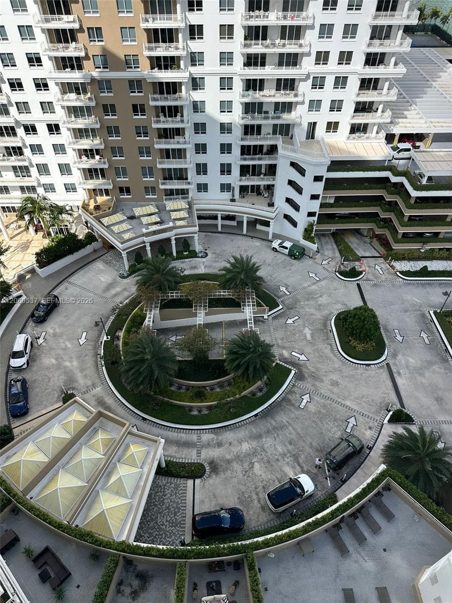 Condo en 701 Brickell Key Blvd, Miami — foto 1