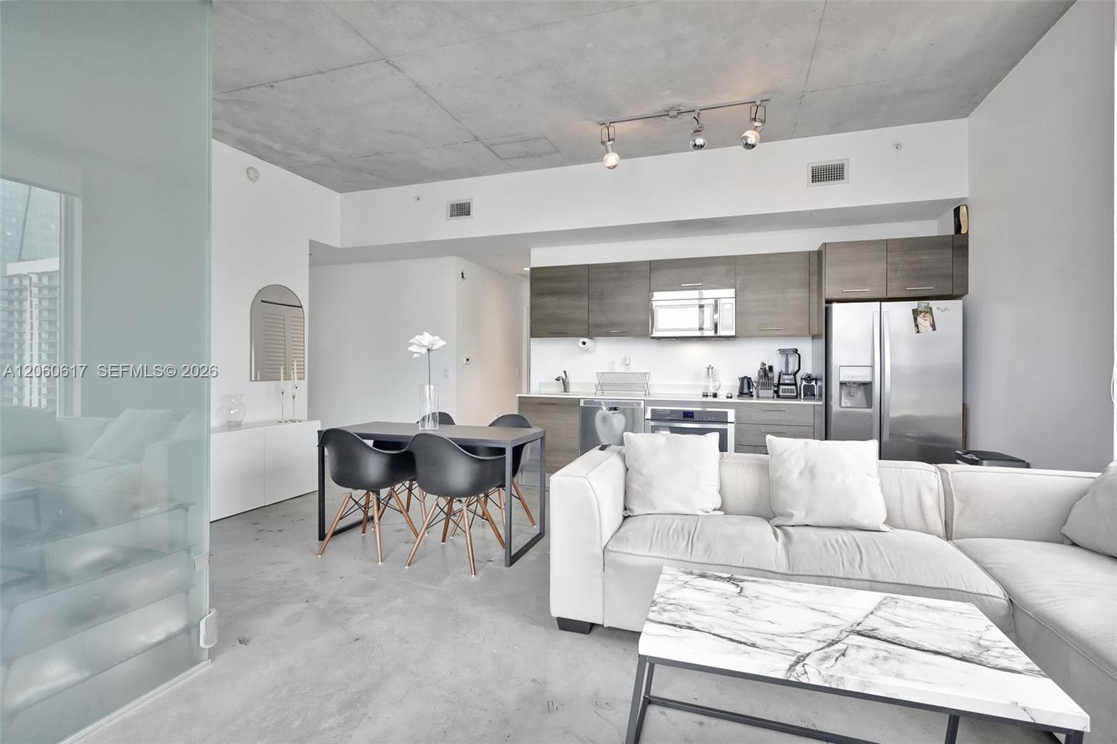 Condo at 151 SE 1st St, Miami — photo 3