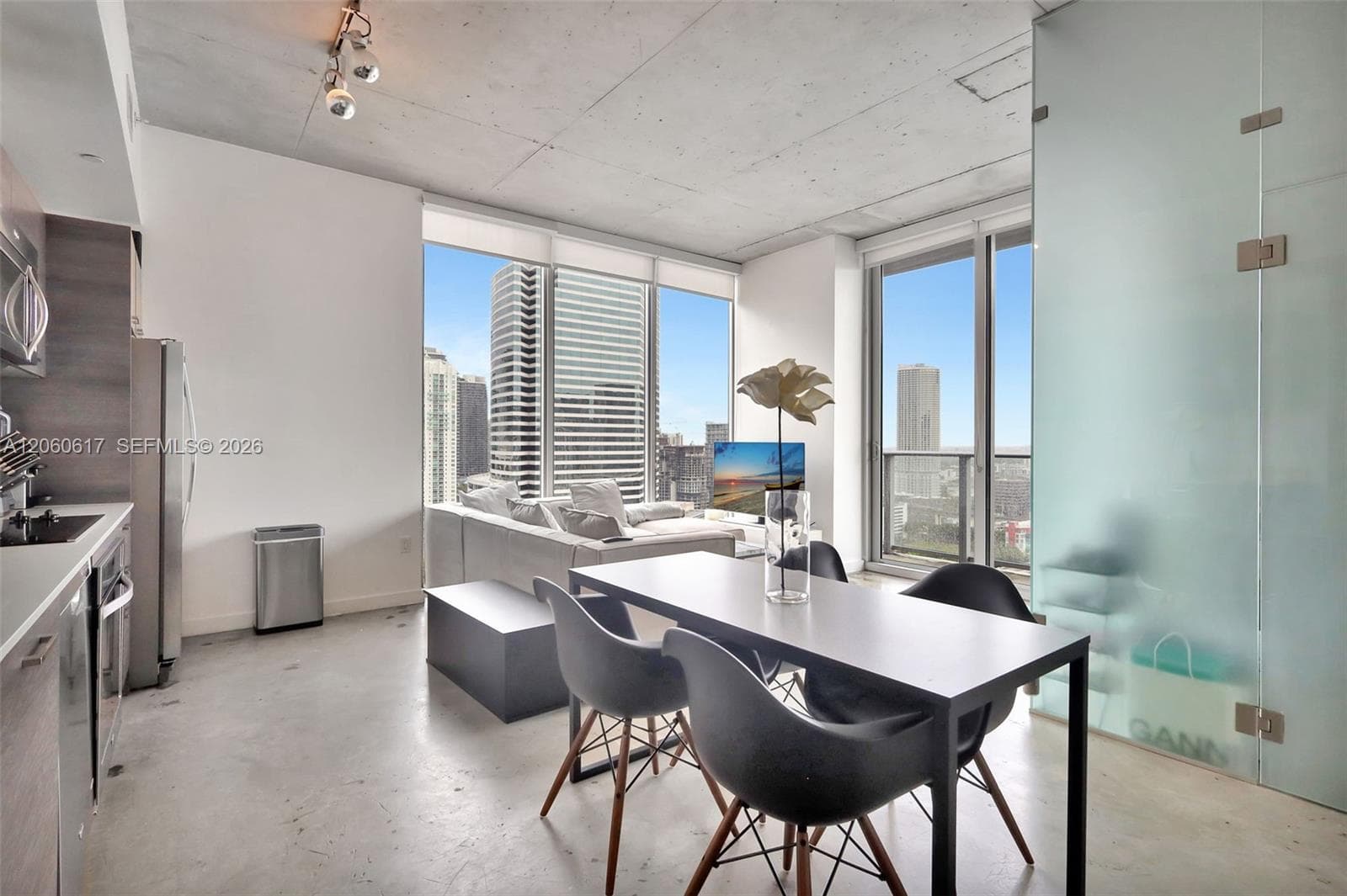 Condo at 151 SE 1st St, Miami — photo 5