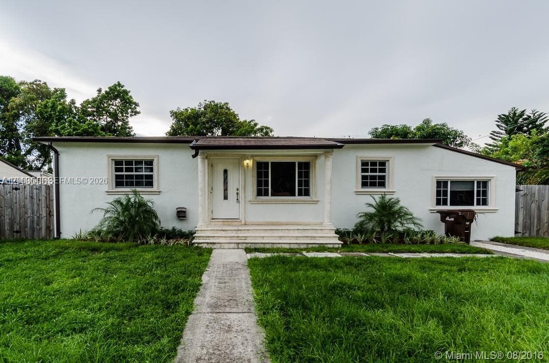 Single-family home at 5360 W 2nd Ave, Hialeah, FL