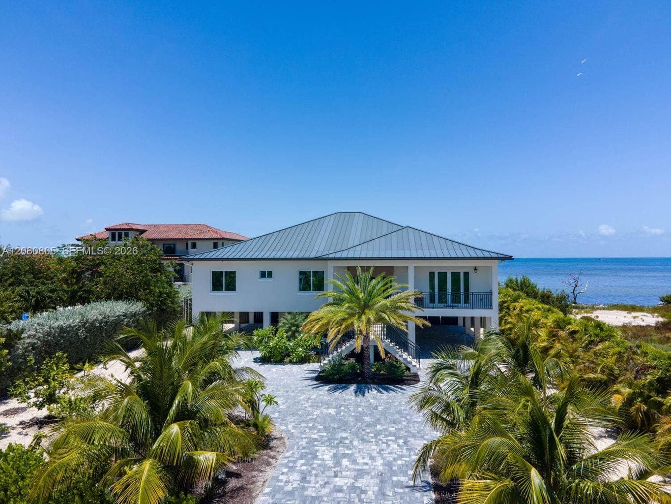 Single-family home at 108 Sunrise Dr, Marathon, FL