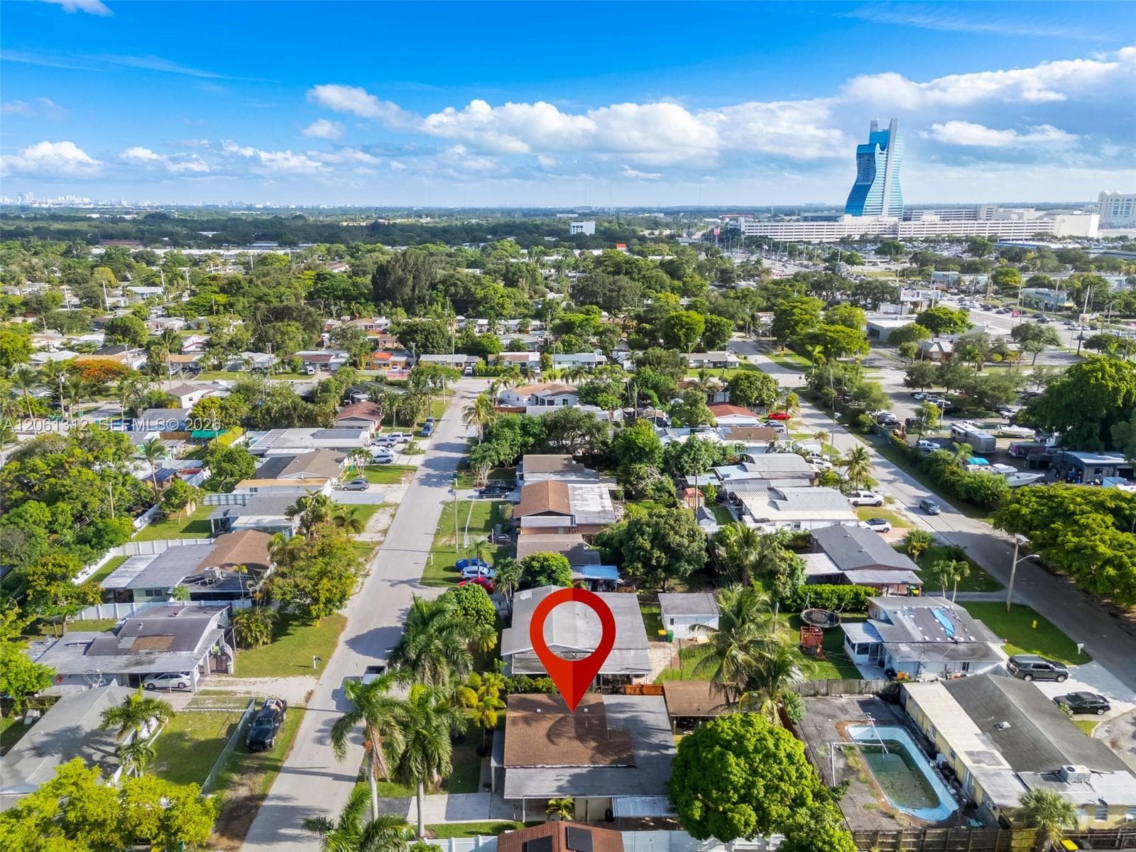 Single-family home at 4873 SW 44th Ter, Dania Beach, FL