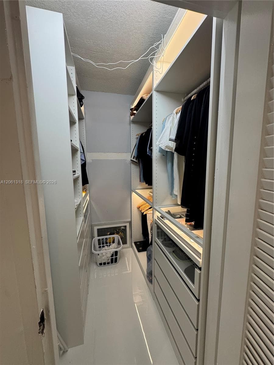 Condo at 5401 Collins Ave, Miami Beach — photo 3