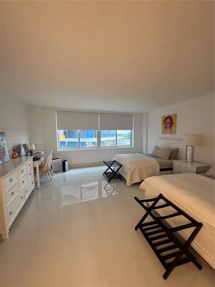 Condo at 5401 Collins Ave, Miami Beach — photo 1