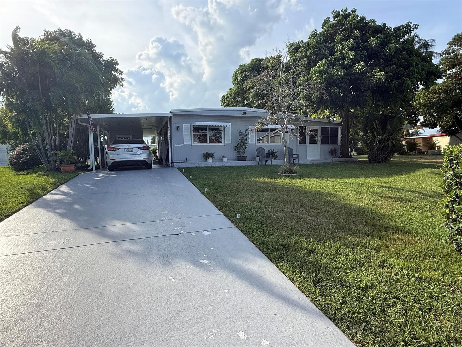 Mobile home at 4393 Kings Row, Boynton Beach, FL