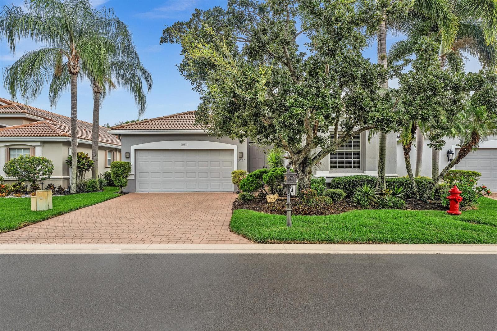 Single-family home at 9587 Positano Way, Lake Worth, FL