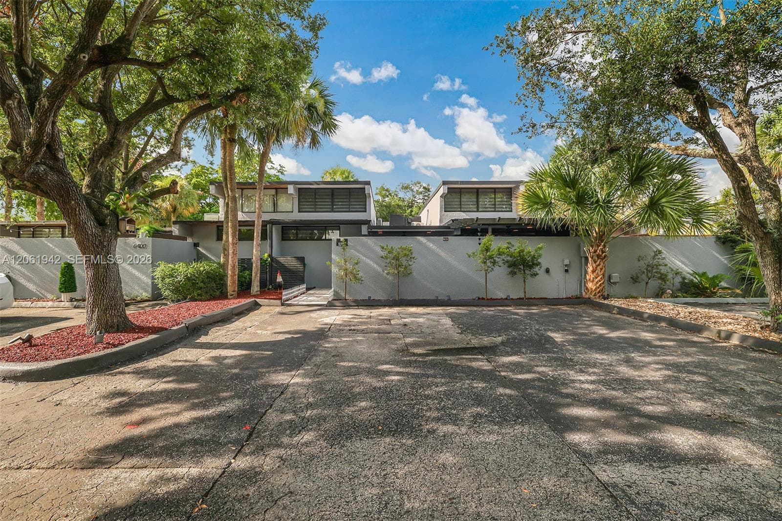 Townhouse at 6402 Windmill Gate Rd, Miami Lakes — photo 1