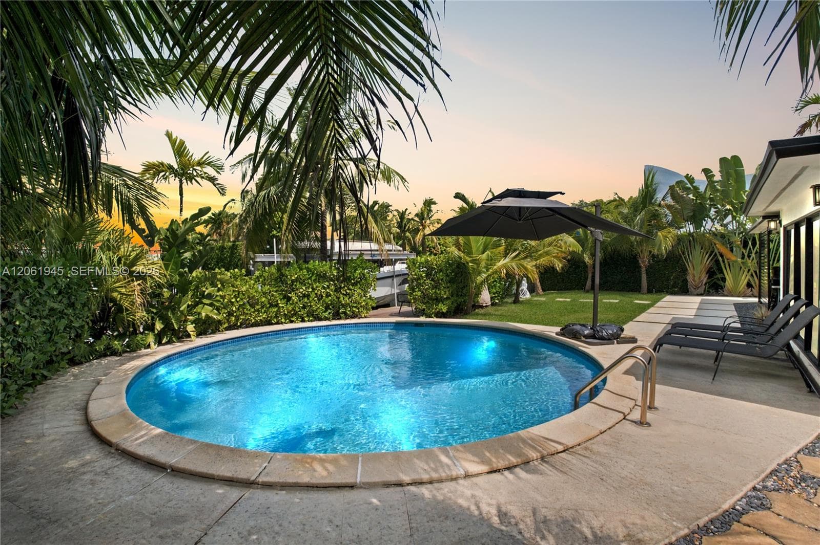 Single-family home at 12906 Cherry Rd, North Miami — photo 3