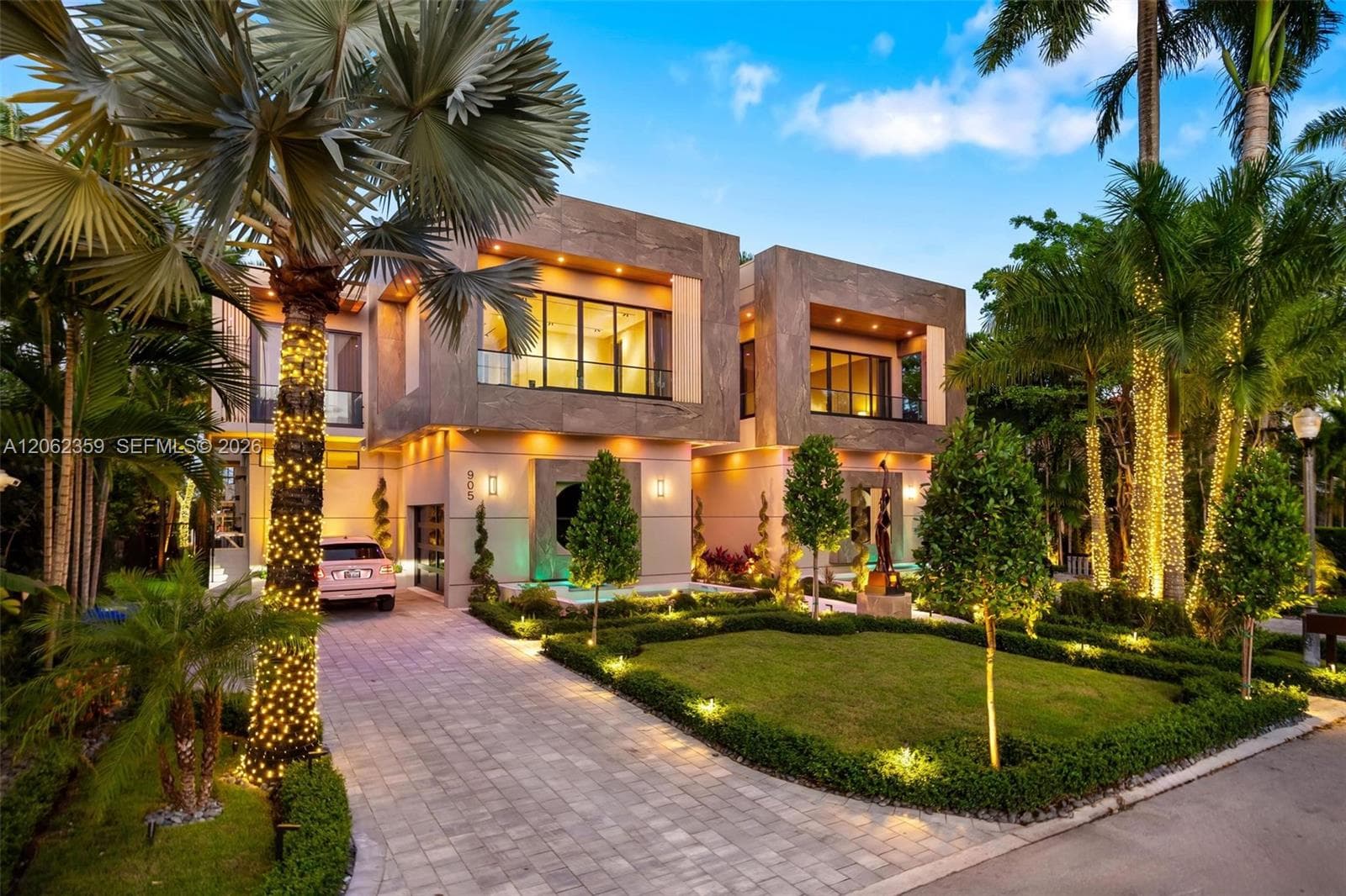 Single-family home at 905 Belle Meade Island Dr, Miami, FL
