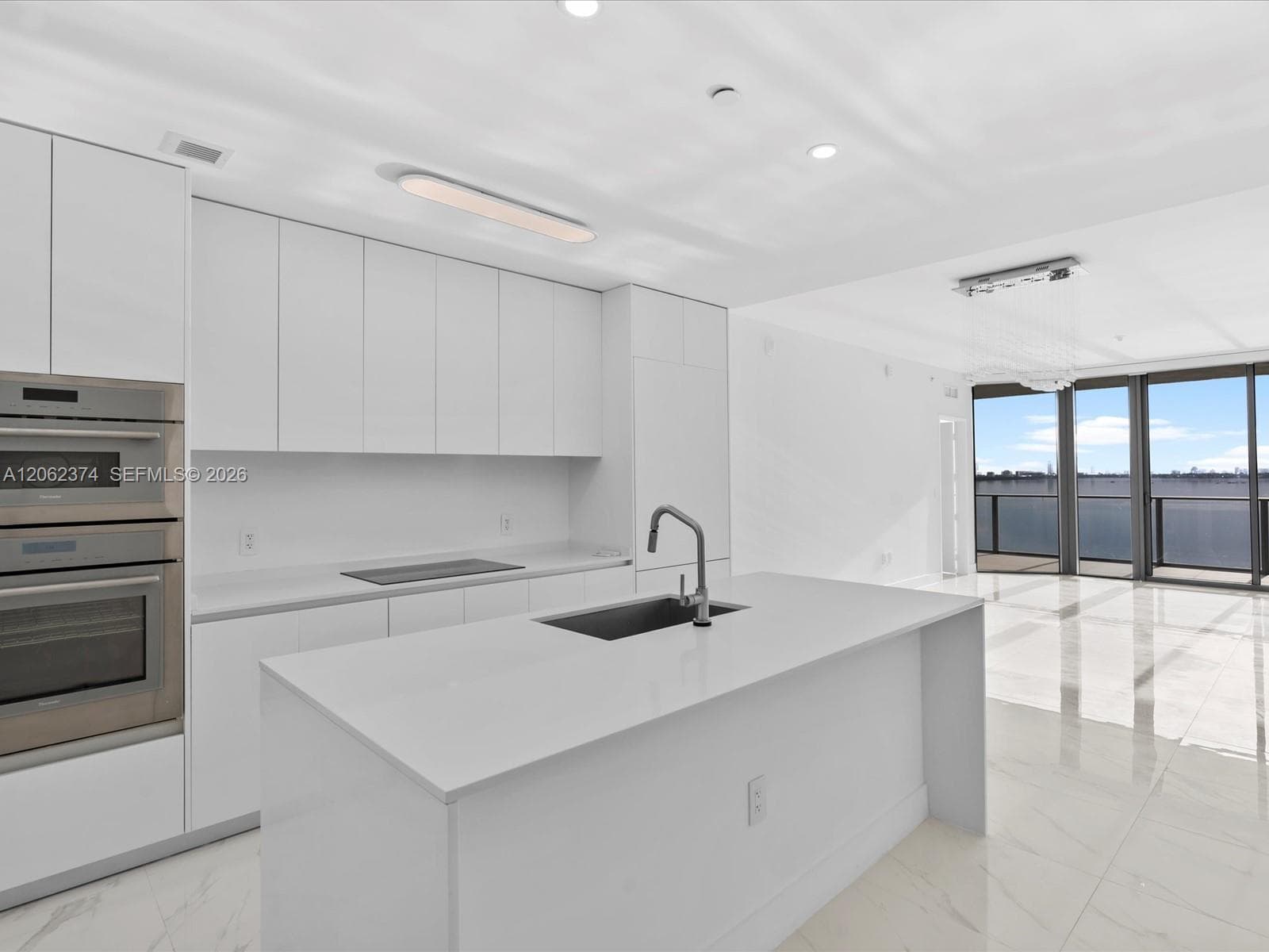 Condo at 700 NE 24th St, Miami — photo 1