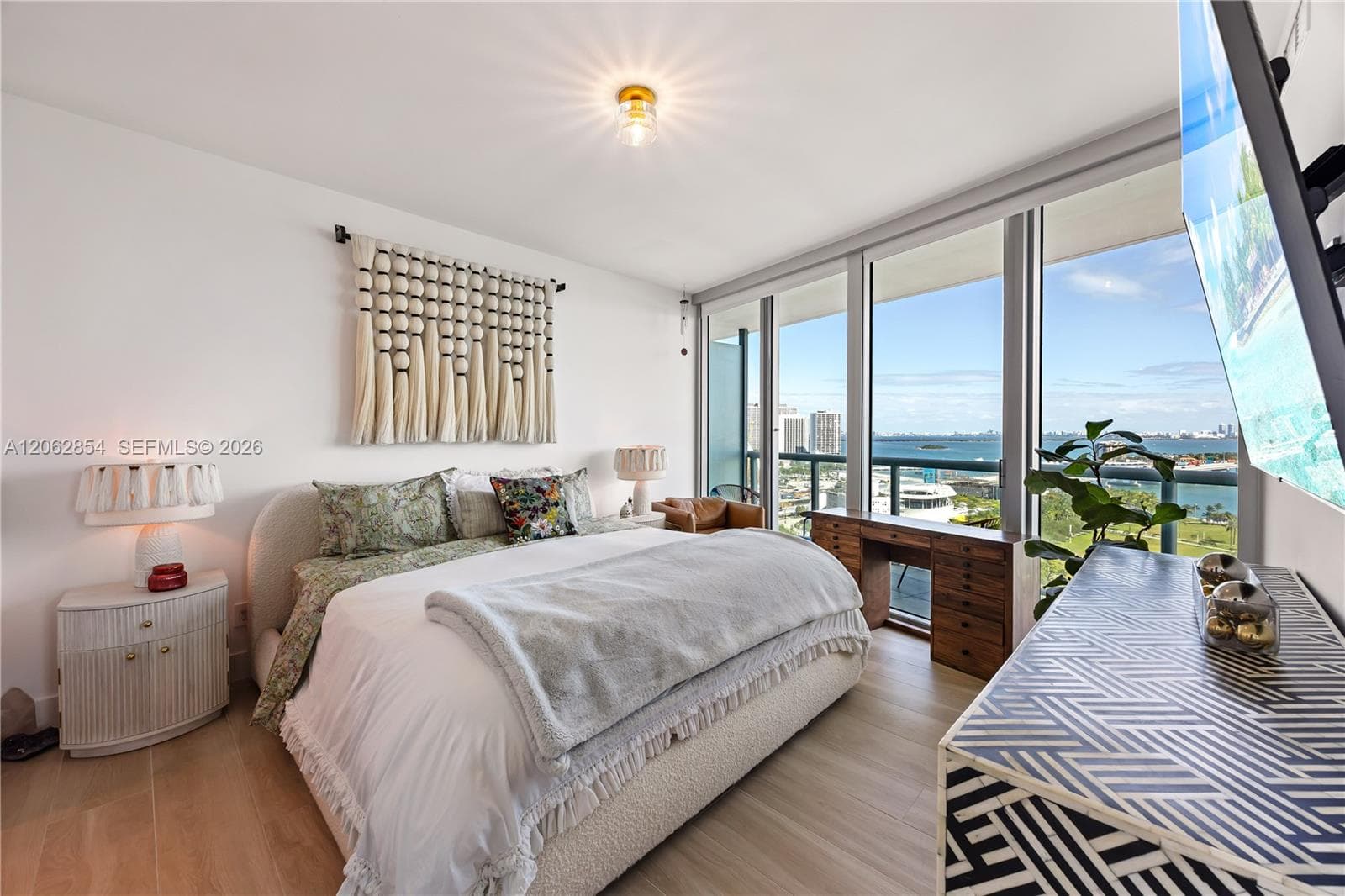 Condo at 888 Biscayne Blvd, Miami — photo 3