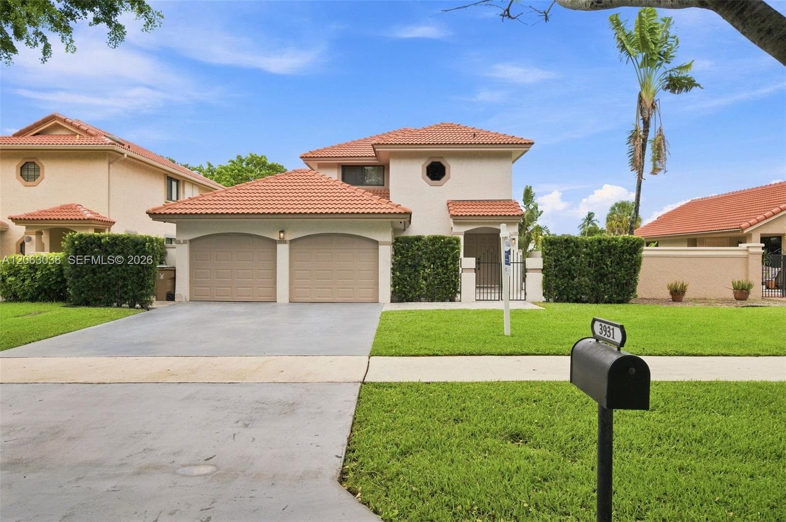 Single-family home at 3931 NW 7th Pl, Deerfield Beach, FL
