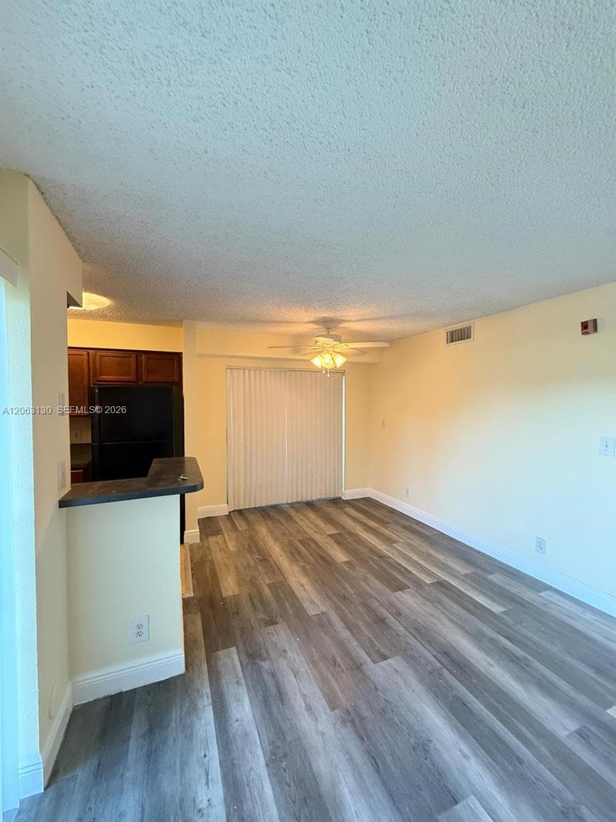 Condo at 7650 Westwood Dr, Tamarac, FL