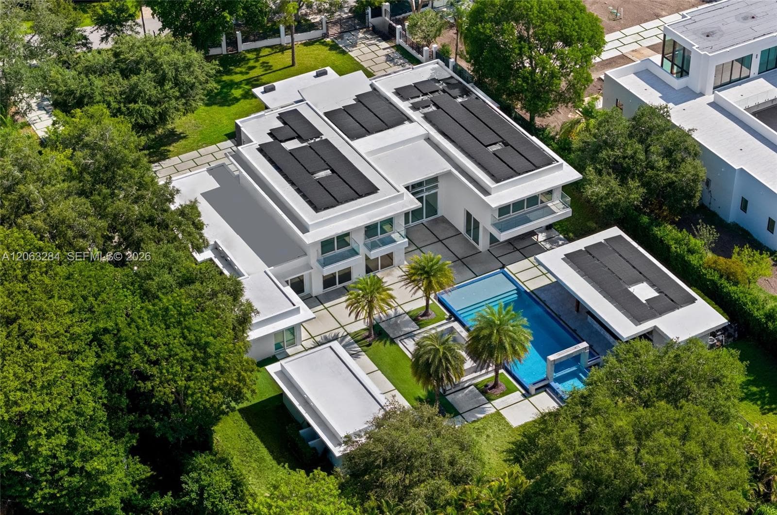Single-family home at 6300 Moss Ranch Rd, Pinecrest — photo 1