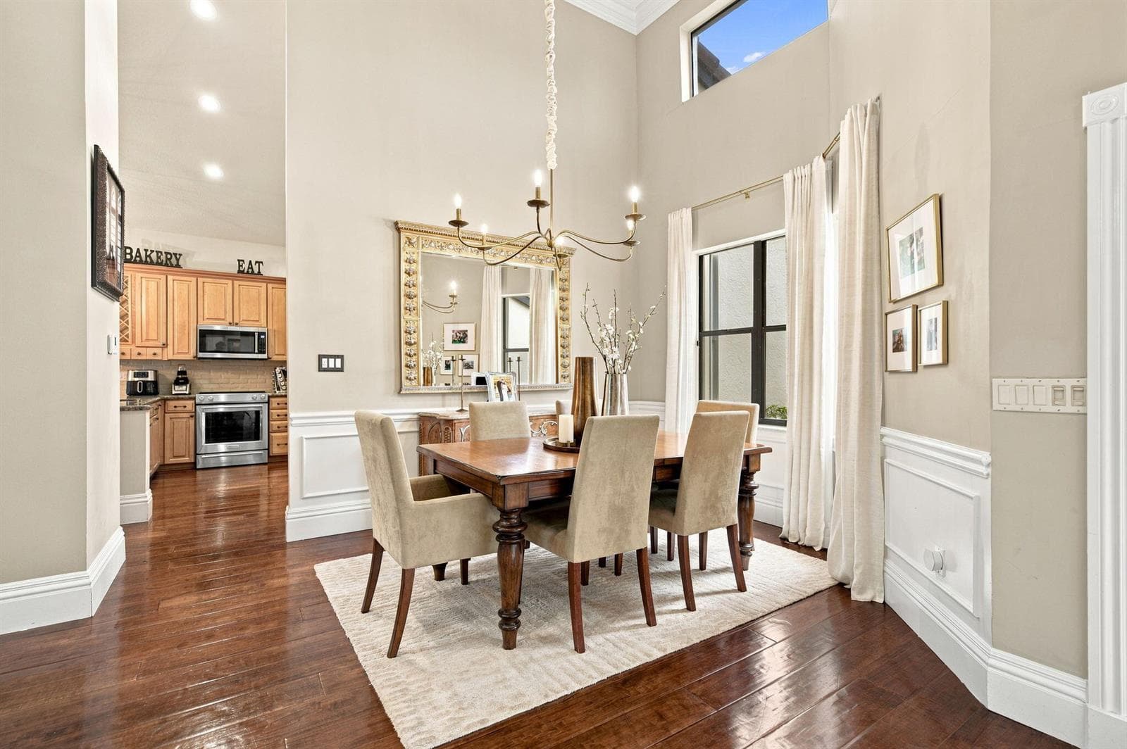 8-web-or-mls-23161-lermitage-cir