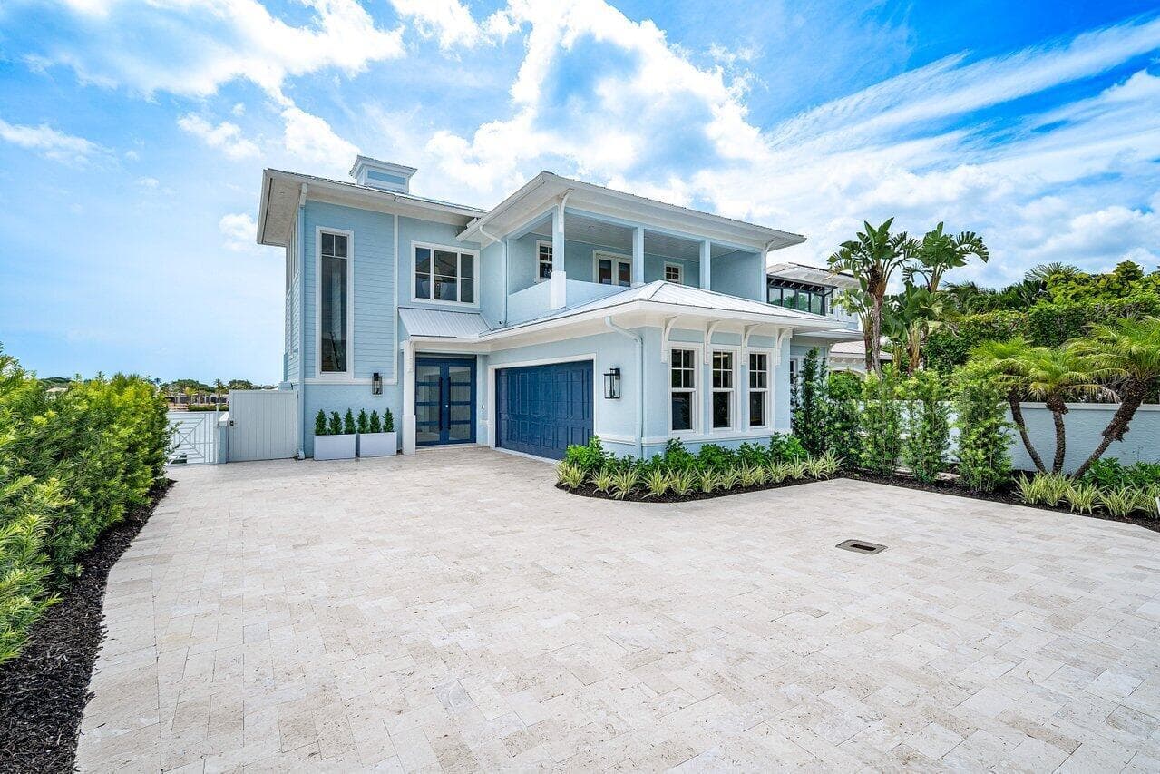 Single-family home at 17727 SE Federal Highway, Jupiter, FL