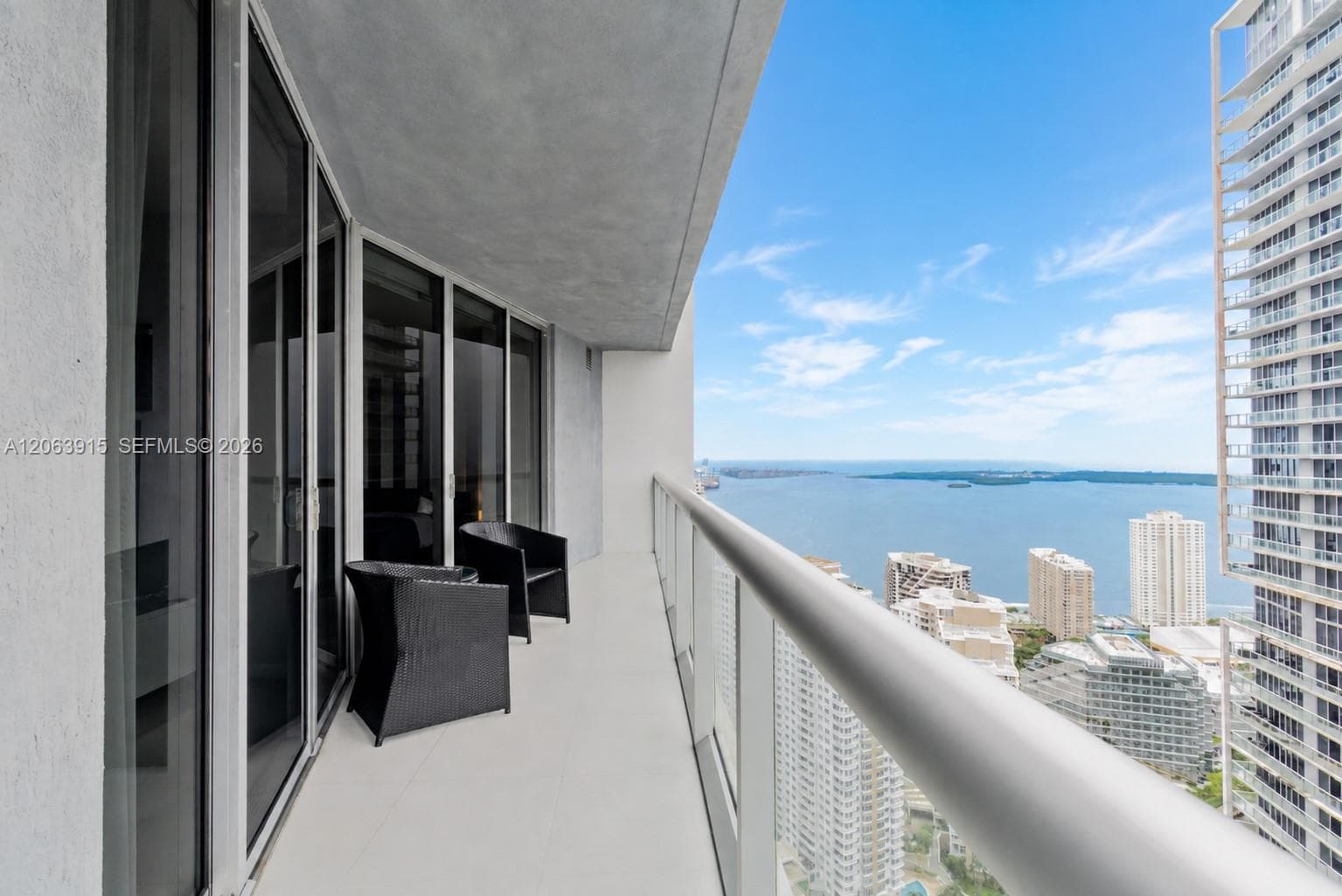 Condo at 475 Brickell Ave, Miami — photo 1