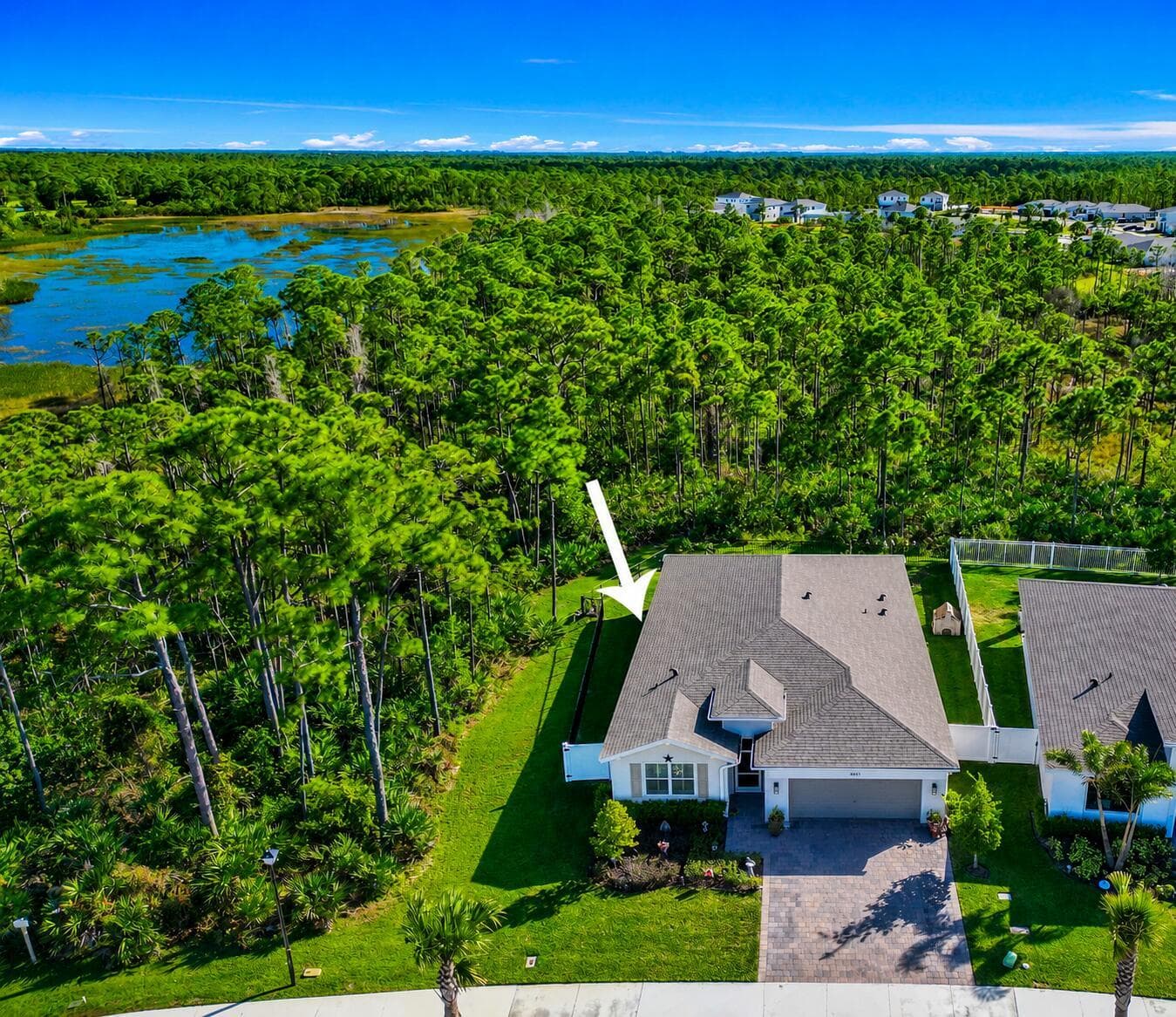 Single-family home at 6651 SE Park Trace Drive, Stuart, FL