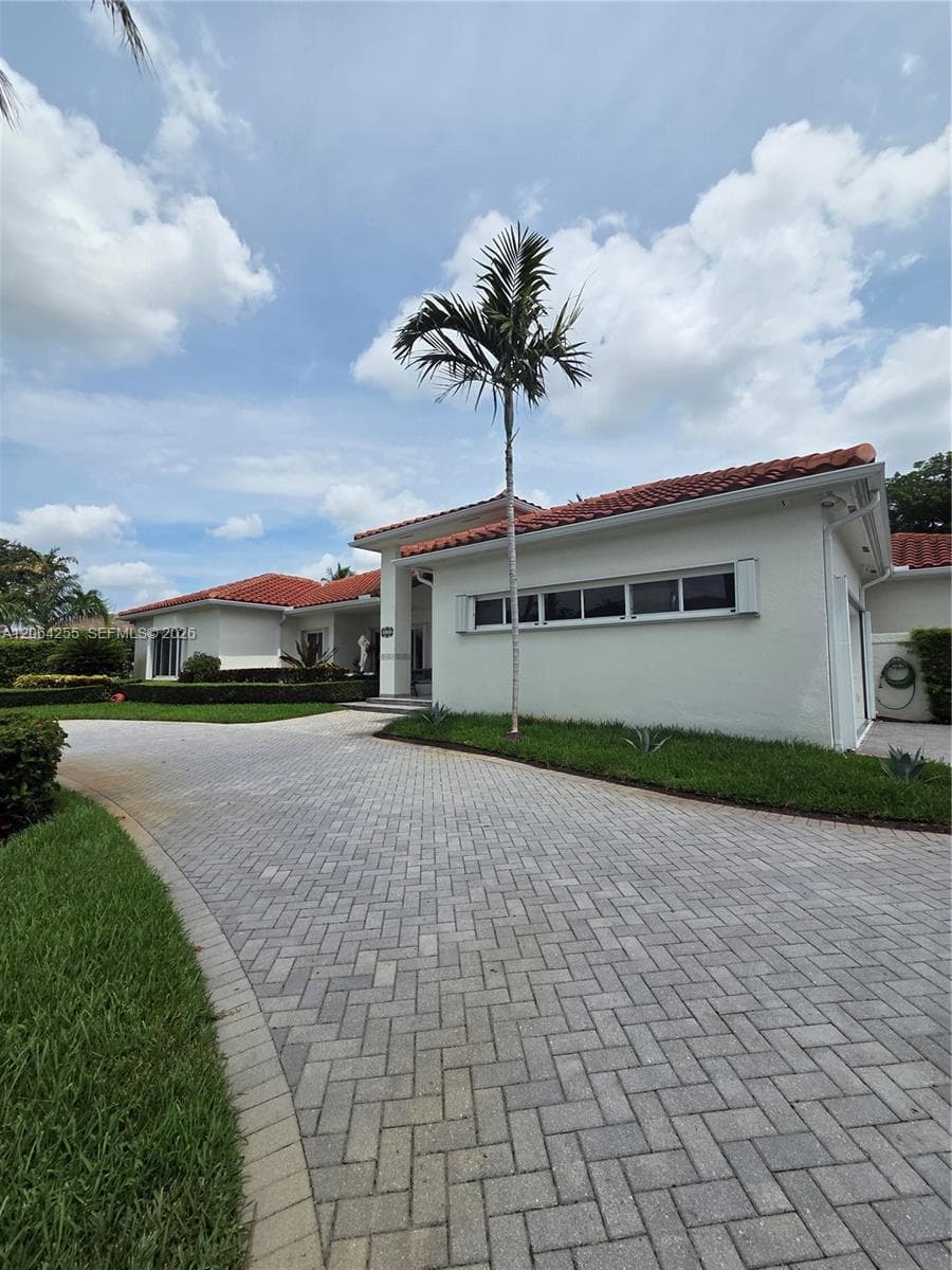 Single-family home at 8235 SW 85th Ter, Miami — photo 3
