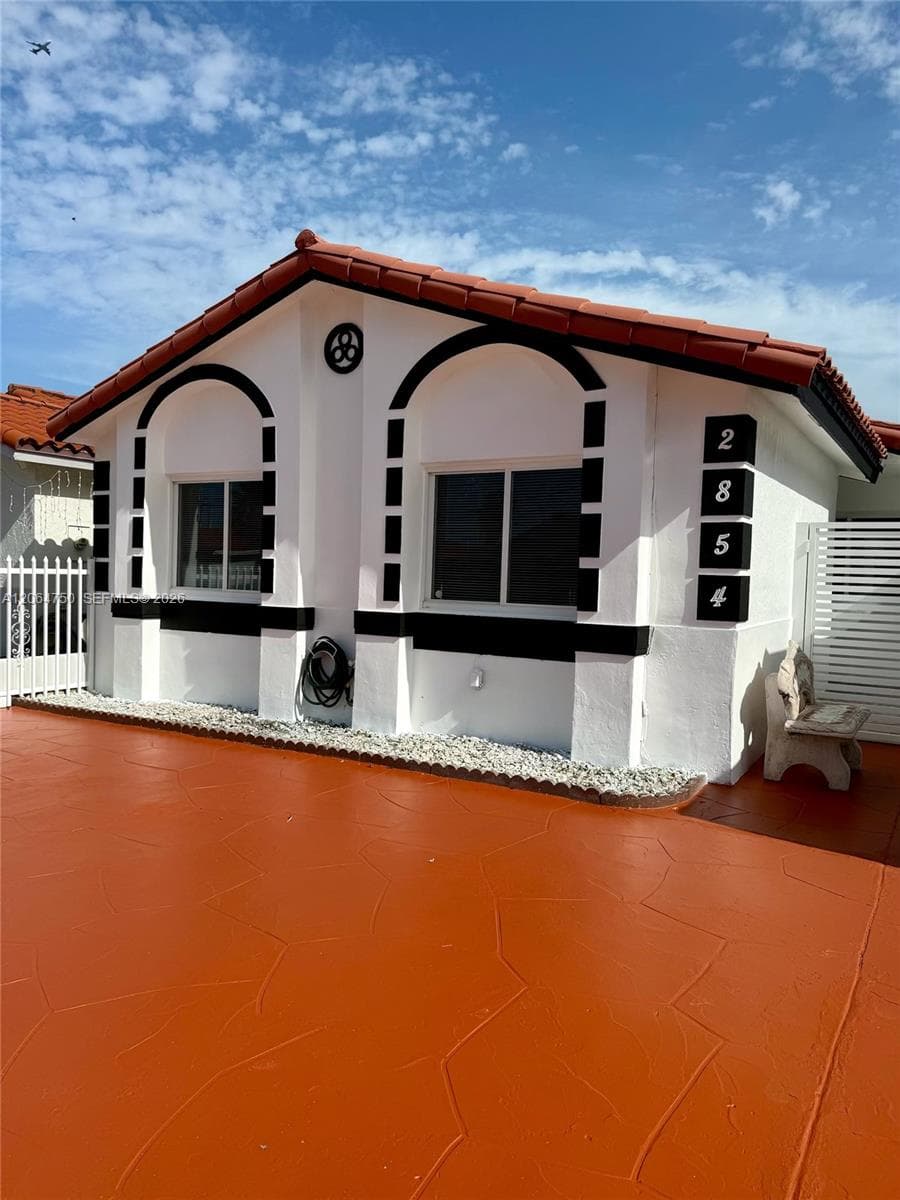 Single-family home at 2854 W 75th Ter, Hialeah, FL