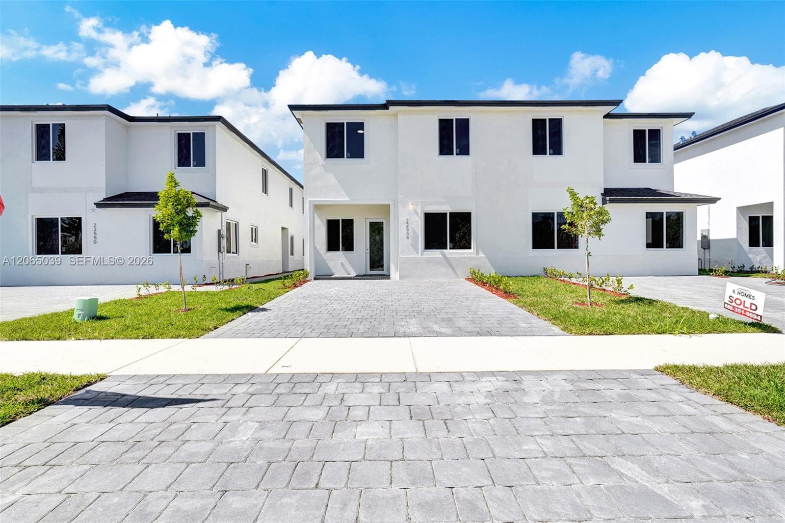 Townhouse at 22555 SW 125th Ave, Miami, FL
