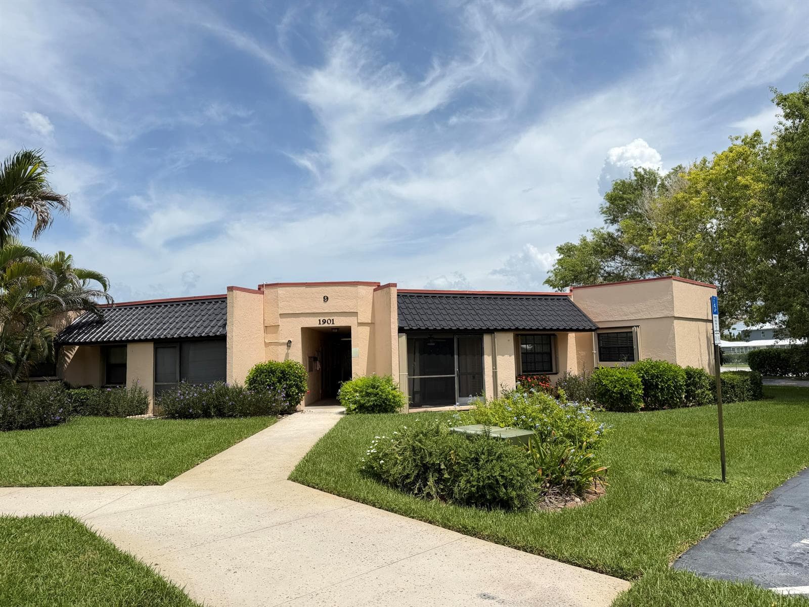 Building 9 unit 10