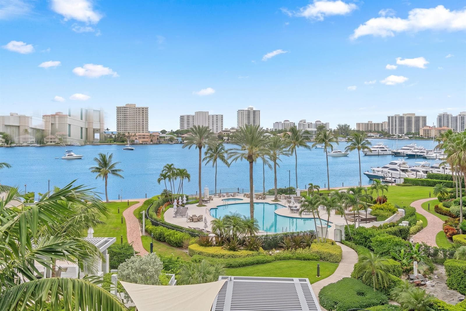 Condo at 300 SE 5th Avenue, Boca Raton, FL